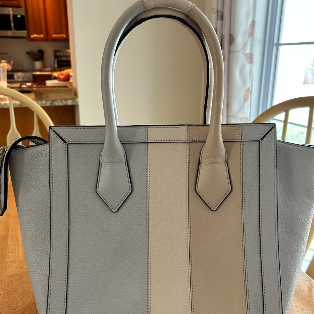 Henri Bendel Rivington Handbag - Picture 3 of 12